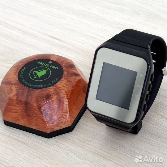 Кнопка вызова официанта с часами-пейджером