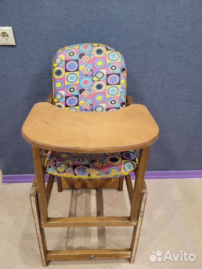 Детский стульчик для кормления