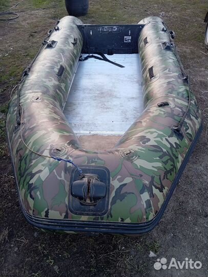 Надувная лодка 