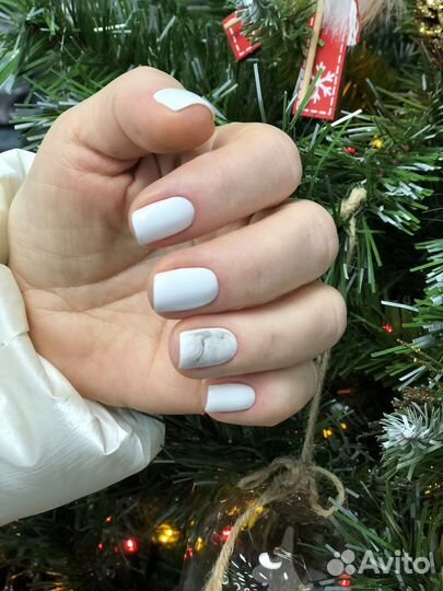 Маникюр и педикюр