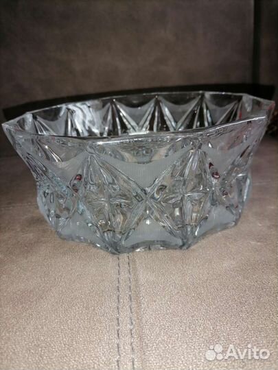 Хрустальная ваза