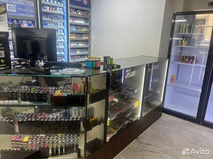 Продавец в табачный магазин