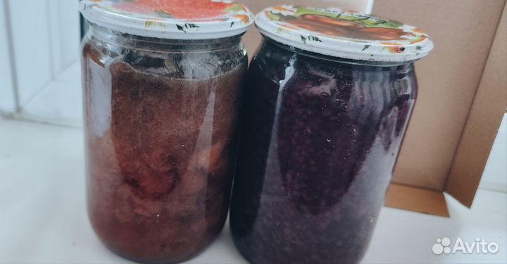 Маринованные помидоры, огурцы, ягоды
