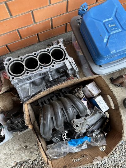 Запчасти Nissan note e11 двигатель 1,4 CR14DE