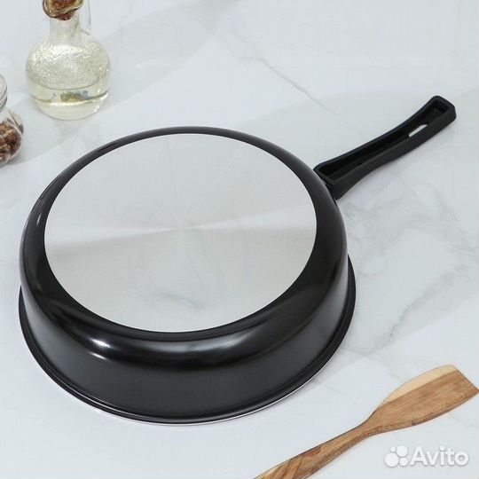 Сотейник с крышкой 3,5 л антипригарное покрытие