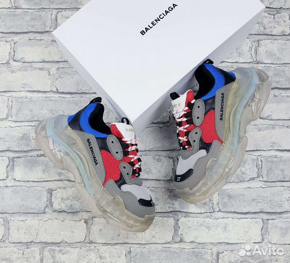 Женские кроссовки Balenciaga Triple S