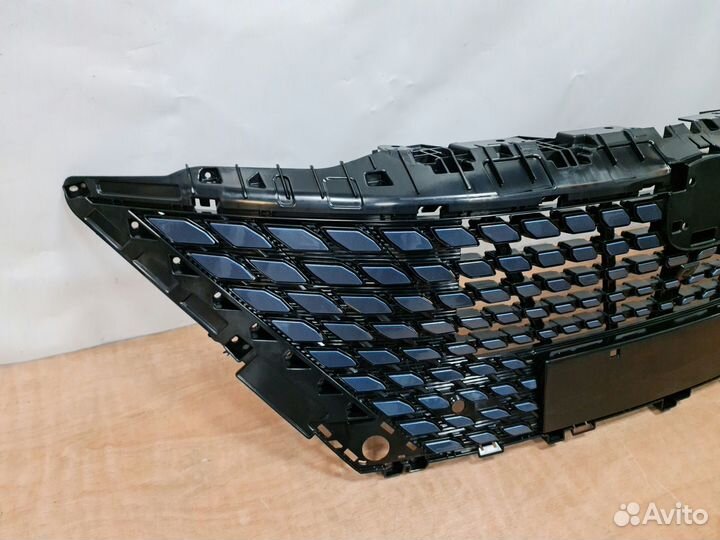 Решетка радиатора верхняя Changan UNI-T