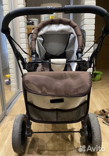 Коляска-трансформер с люлькой-переноской