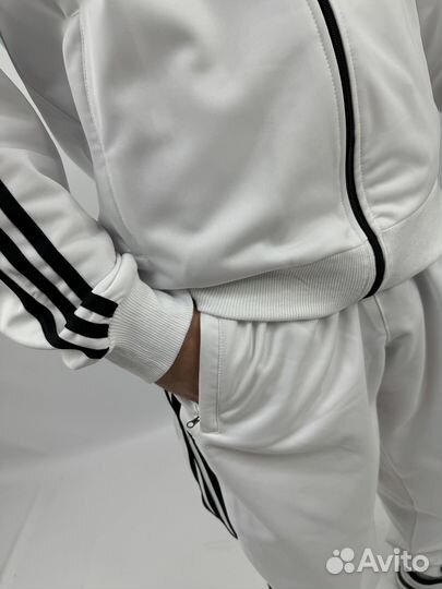 Спортивный костюм адидас белый