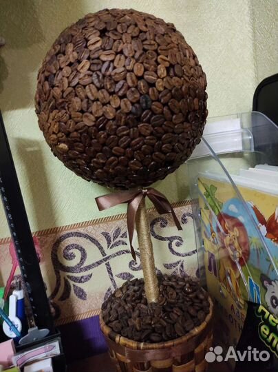 Дерево из кофейных зёрен