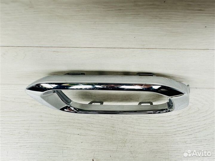 Накладка глушителя правая Mercedes Benz Gle