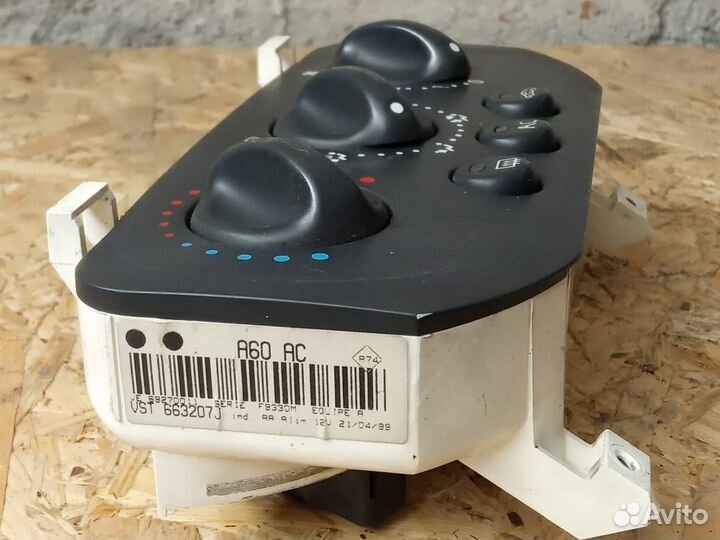 Блок управления отопителя Renault Clio/Symbol 2001