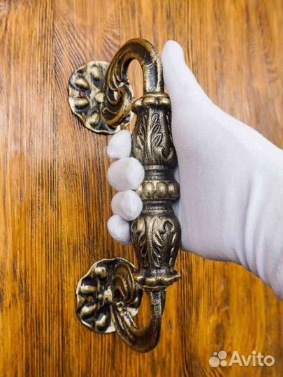 Дверные ручки