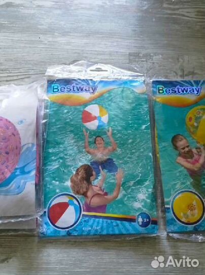 Надувные матрасы,круги,мячи