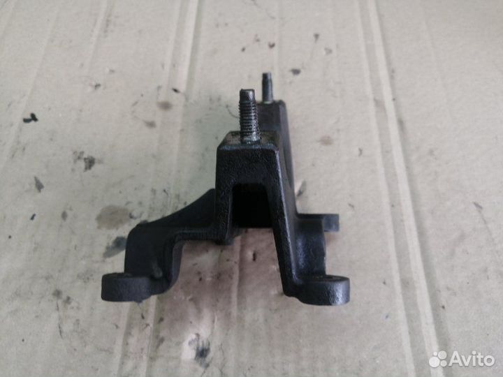 Кронштейн Ford Transit 2010