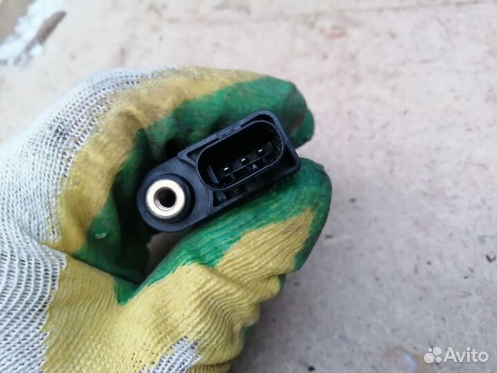 Датчик положения коленвала BMW 13627806782