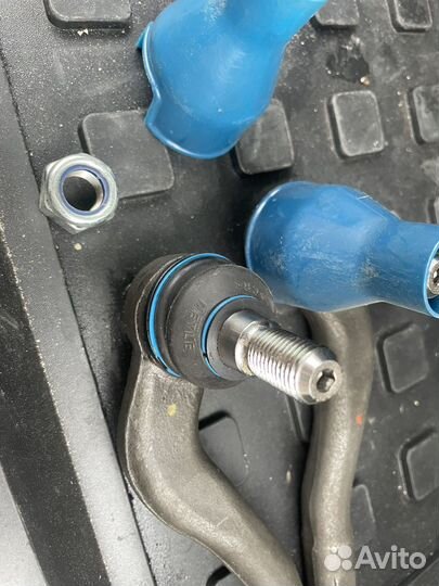 Рулевой наконечник Meyle на Мерседес w204