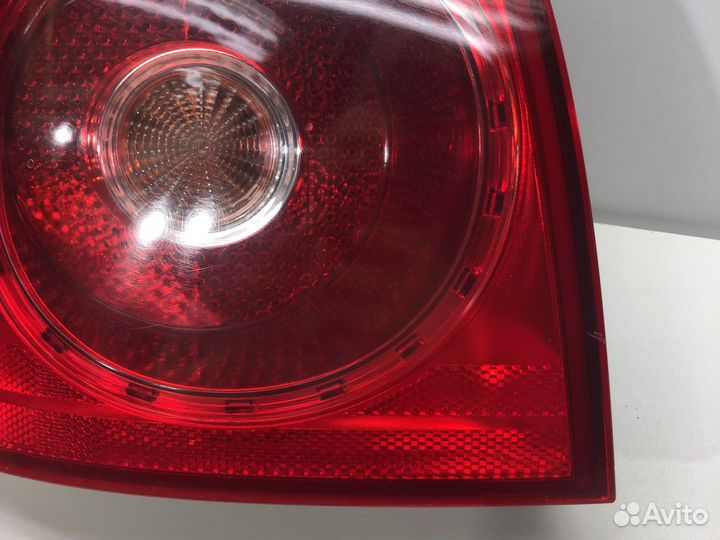 Фонарь задний левый внешний Гольф 5 1K6945095Q