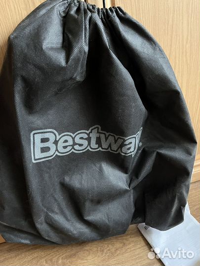Надувная кровать Bestway с встроенным насосом