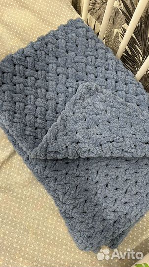 Плед детский вязаный