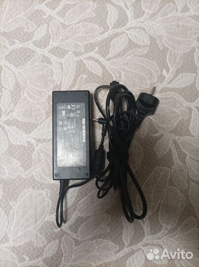 Блок питания 19v