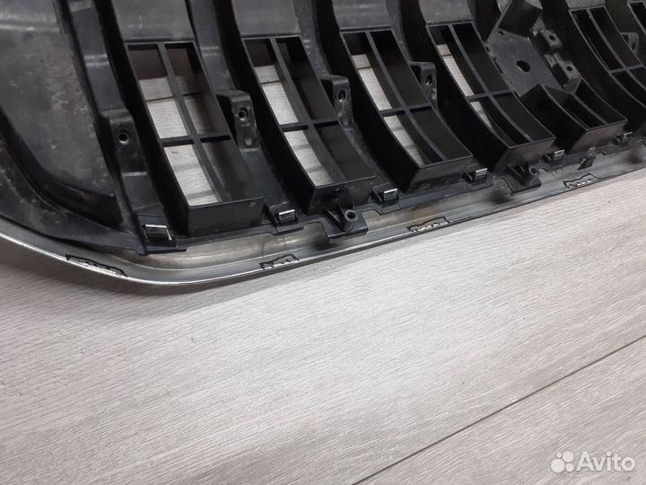 Решетка радиатора Suzuki SX4