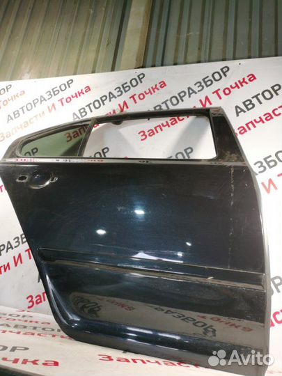 Дверь боковая задняя правая Skoda Octavia лифтбек