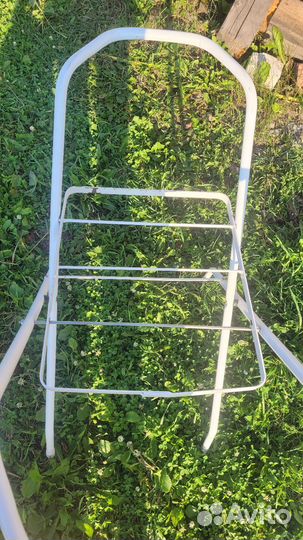 Ванночка для новорожденных с подставкой