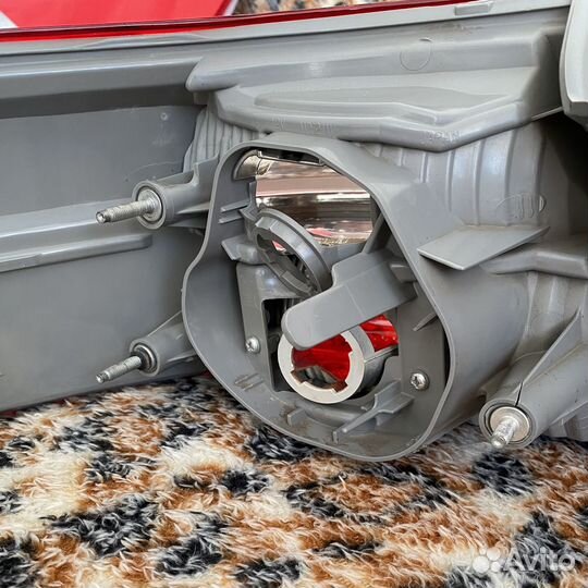 Фонарь задний правый Camry 40