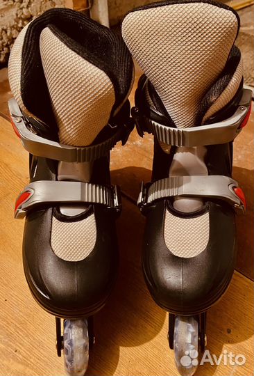 Роликовые коньки