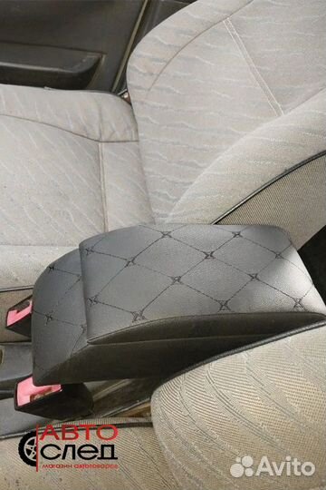 Подлокотник на ваз 2114,2113,2115,21099,2109,2108