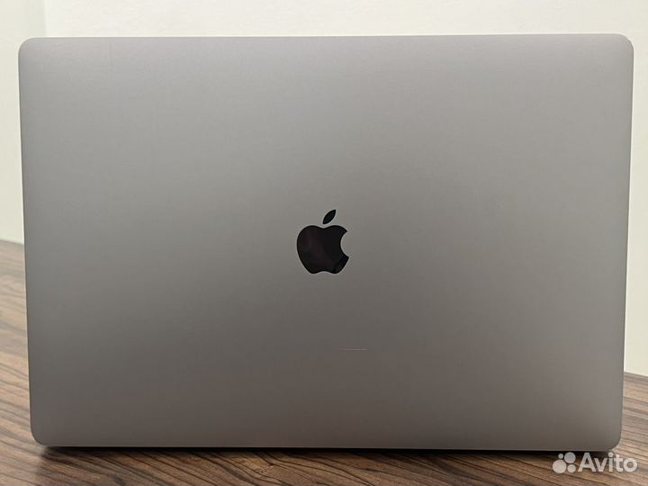 Apple MacBook Pro 16