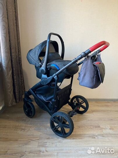 Продам коляску 3в 1