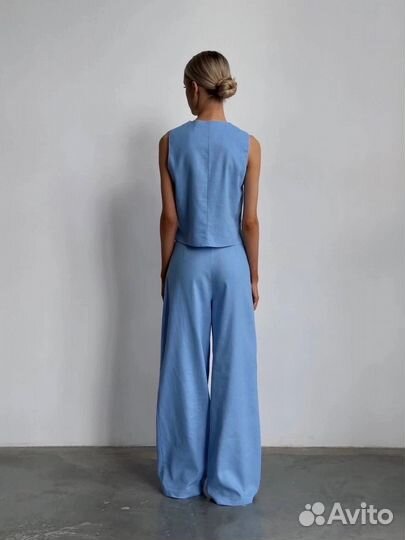 Льняной костюм женсий