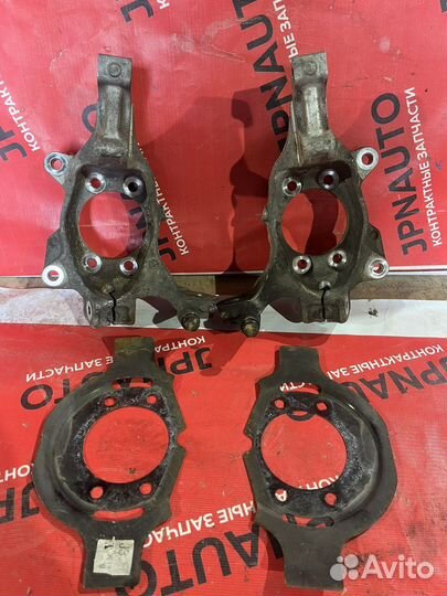 Поворотный кулак Ниссан Теана 32