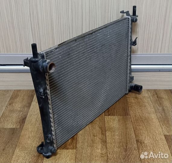 Радиатор охлаждения Ford Fusion Fiesta