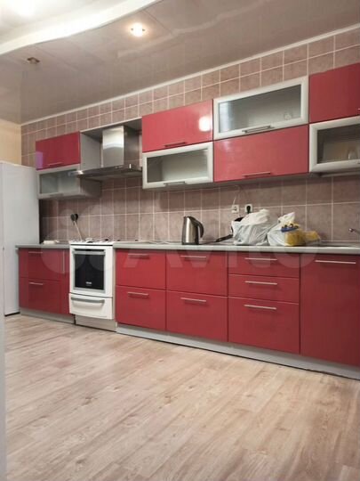 3-к. квартира, 100 м², 2/16 эт.