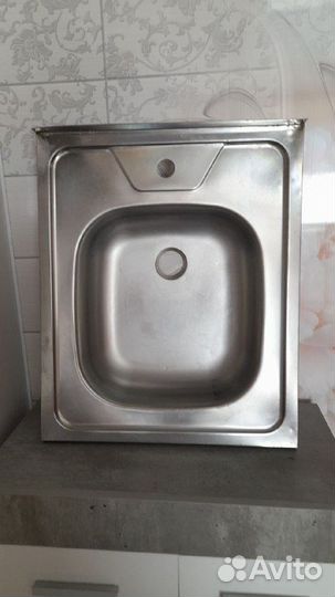 Мойка для кухни из нержавейки