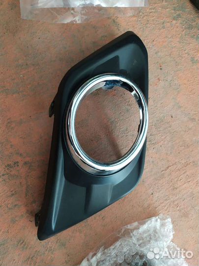 Туманка с рамкой на икстрейл 2015 г.в