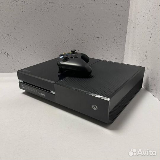 Игровая приставка Microsoft Xbox One 500 гб