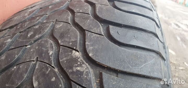 Yokohama Avid S/T 285/60 R17 111V