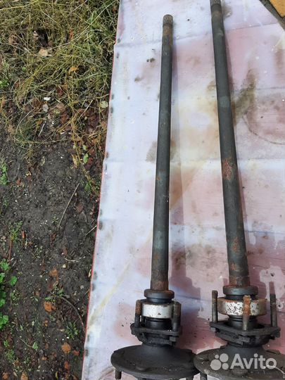 Полуось на ниву