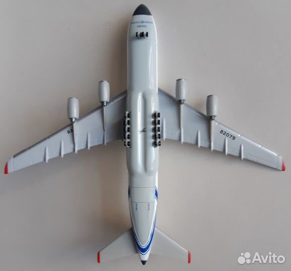 Коллекционирование модель самолета ан-124 1:500