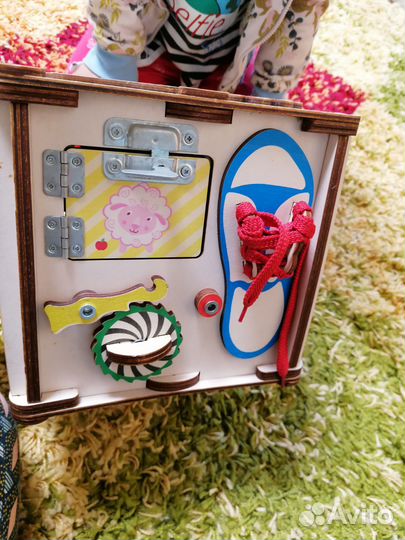 Бизиборд бизидом