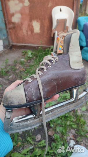 Коньки детские из натуральной кожи 23.5 размер