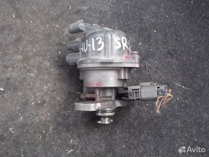 Трамблер Nissan Bluebird HNU13 SR18DE