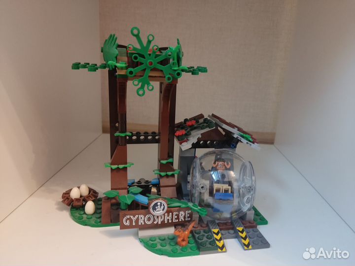 Побег в гиросфере от карнотавра