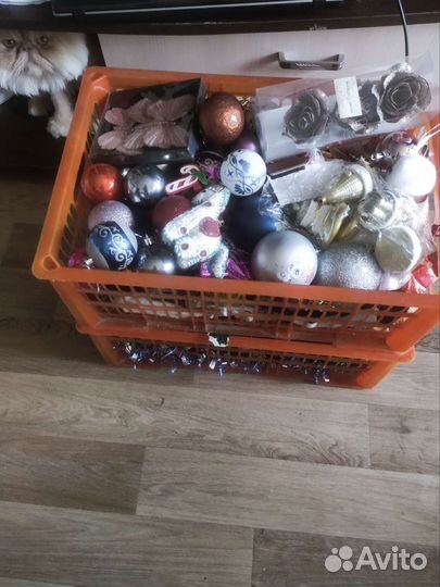 Новогодние игрушки