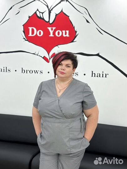 Стилист парикмахер