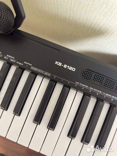 Синтезатор Tesler KB-6120